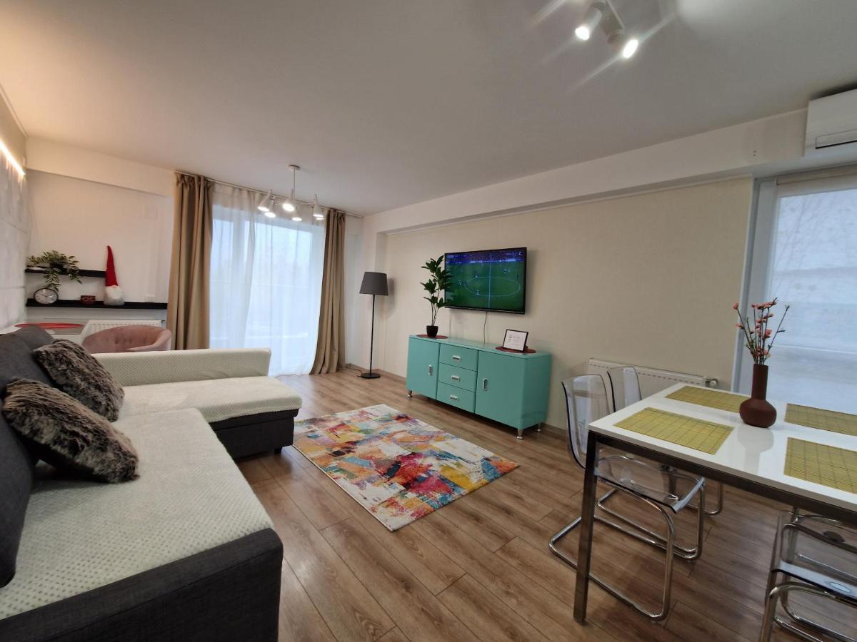 Golden Airport Residence Отопени Экстерьер фото
